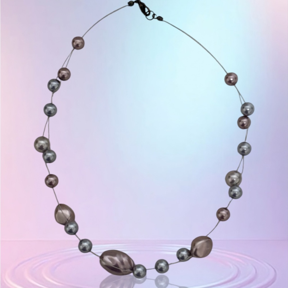 Beaded Necklace with Lobster Claw Closure Short 18.5" Women's Silver/Pink